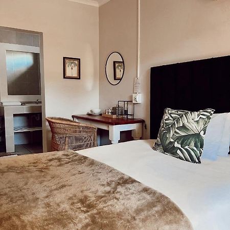 Coco Lodge Umtata Exterior photo