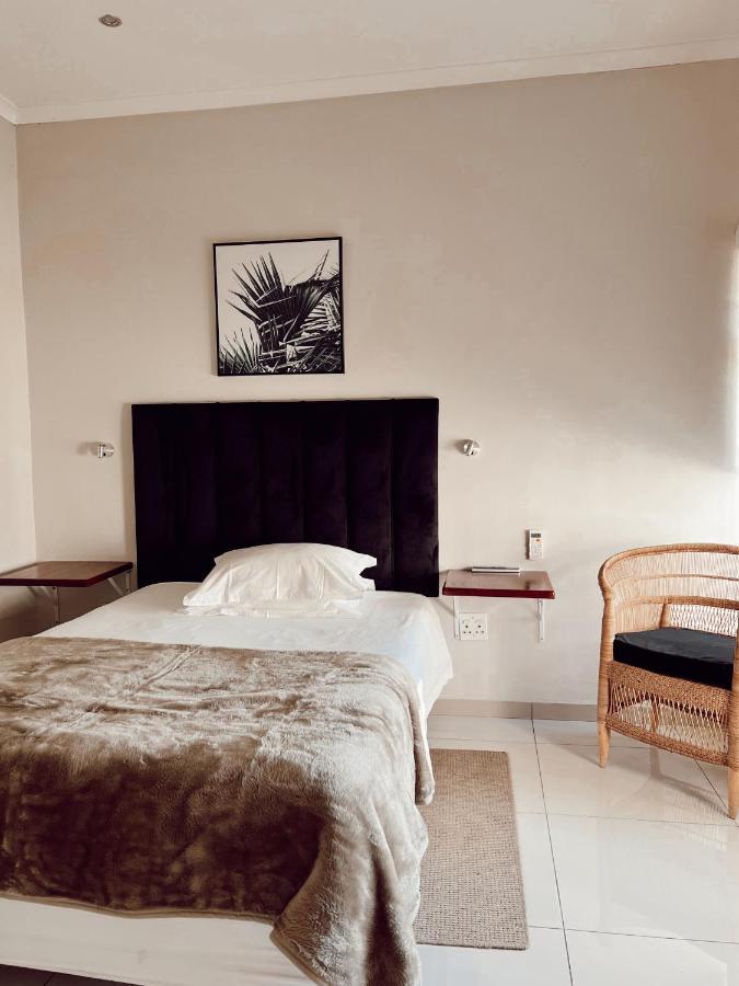 Coco Lodge Umtata Exterior photo