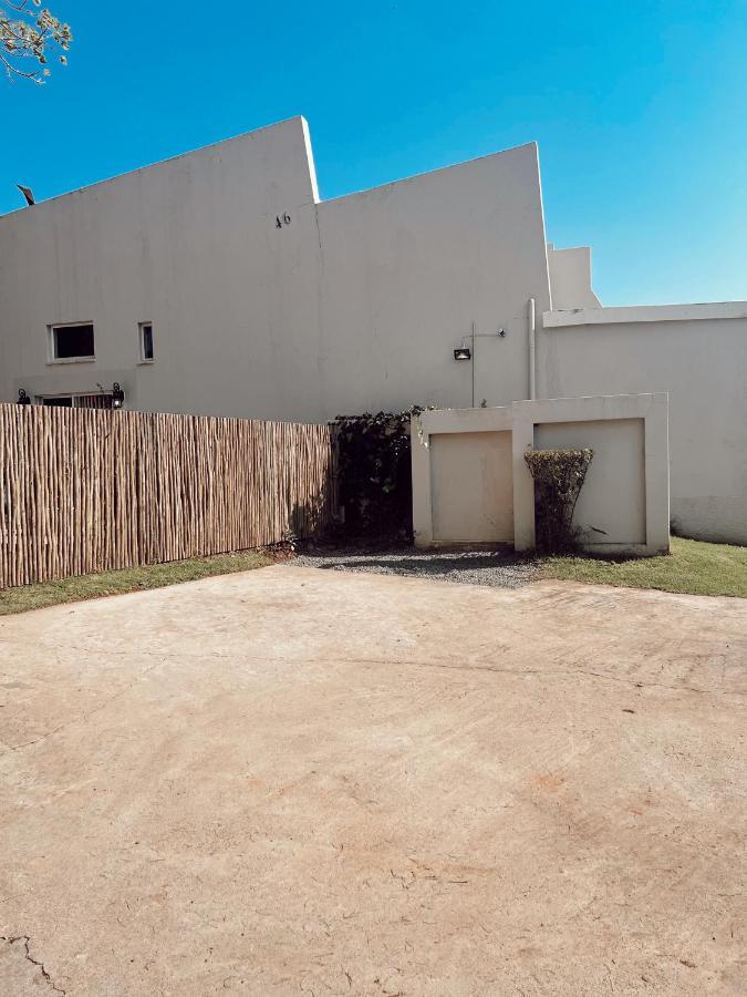 Coco Lodge Umtata Exterior photo