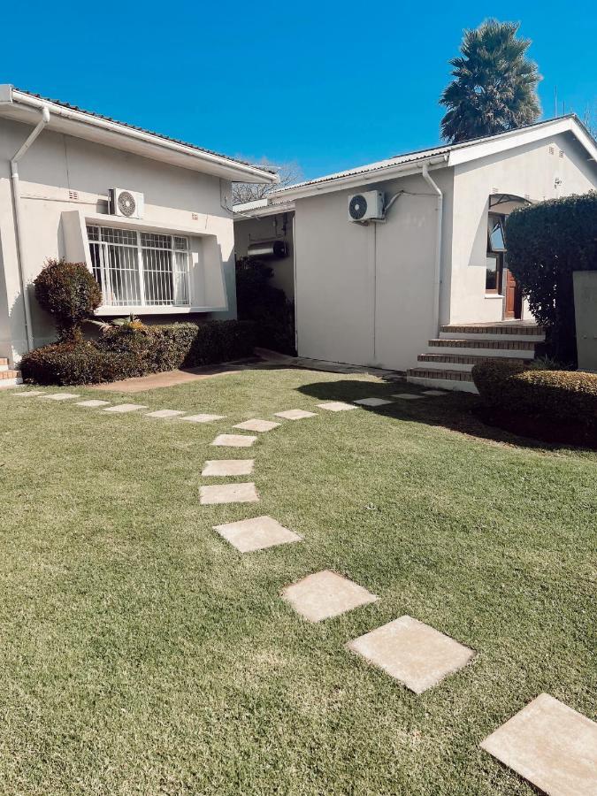 Coco Lodge Umtata Exterior photo